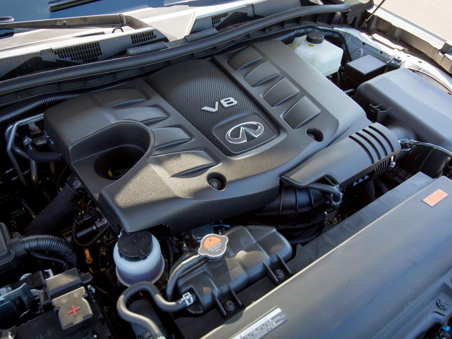  Infiniti QX80 5.6 2013 года  (фото 4 из 7)